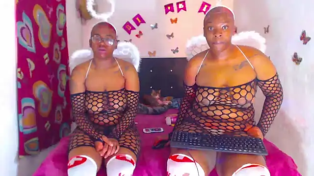 Snapshot of The_wickles_4443 chatting on November 2025 05:09:01 PM The wickles 4443 online show from November 2025 05:09:01 PM