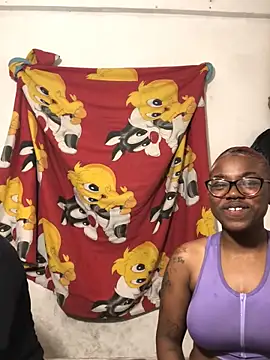 Snapshot of The_wickles_4443 chatting on November 2025 03:40:01 AM The wickles 4443 online show from November 2025 03:40:01 AM