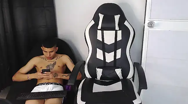 hot king20 online show from February 2025 05:41:02 AM