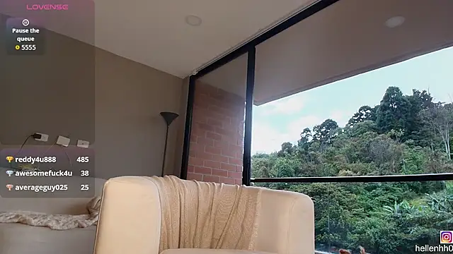 Snapshot of Helenbronwx chatting on December 2025 10:17:02 PM Helenbronwx online show from December 2025 10:17:02 PM