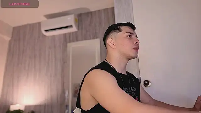 JUANDIAMONDS98 online show from February 2026 01:42:01 PM