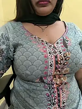 Snapshot of lovely_zara chatting on December 2024 08:26:01 AM lovely zara online show from December 2024 08:26:01 AM