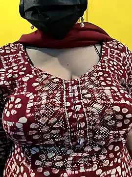 Snapshot of lovely_zara chatting on January 2025 06:07:02 AM lovely zara online show from January 2025 06:07:02 AM