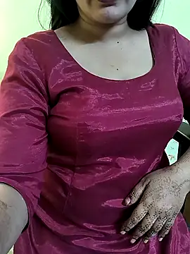 Snapshot of lovely_zara chatting on January 2025 05:35:02 PM lovely zara online show from January 2025 05:35:02 PM