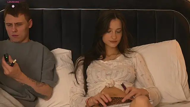 Fleur Delis online show from May 2026 07:23:02 PM