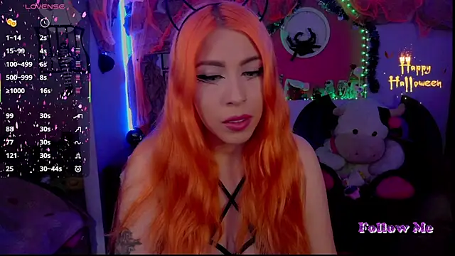 Snapshot of ValentinaMiller_ chatting on October 2025 05:50:02 PM ValentinaMiller  online show from October 2025 05:50:02 PM