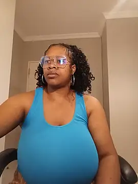 bustylisa1983 online show from June 2026 05:39:01 AM