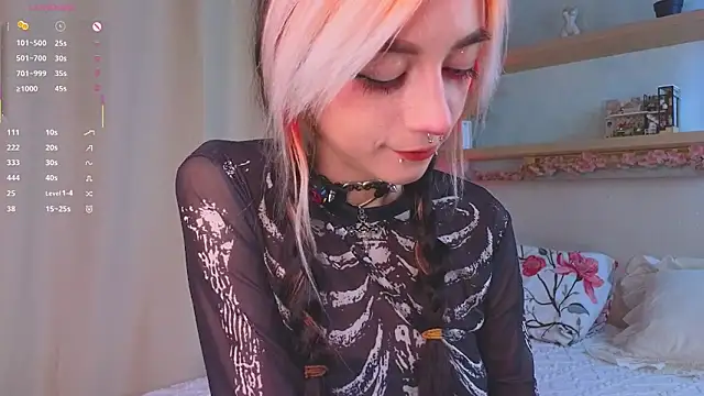 TristaRoht online show from September 2025 03:13:01 PM