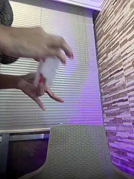 Mau White online show from March 2025 01:49:01 AM