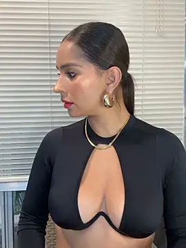 Mau White online show from September 2025 12:32:01 AM