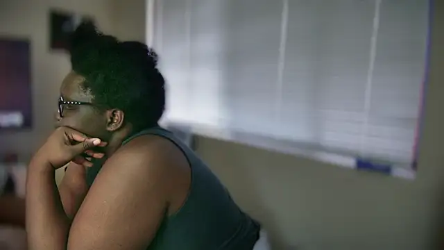 Snapshot of Yagurl__west chatting on February 2025 01:02:02 AM Yagurl west online show from February 2025 01:02:02 AM