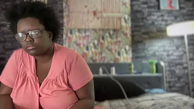 Snapshot of Yagurl__west chatting on September 2025 11:26:02 PM Yagurl west online show from September 2025 11:26:02 PM