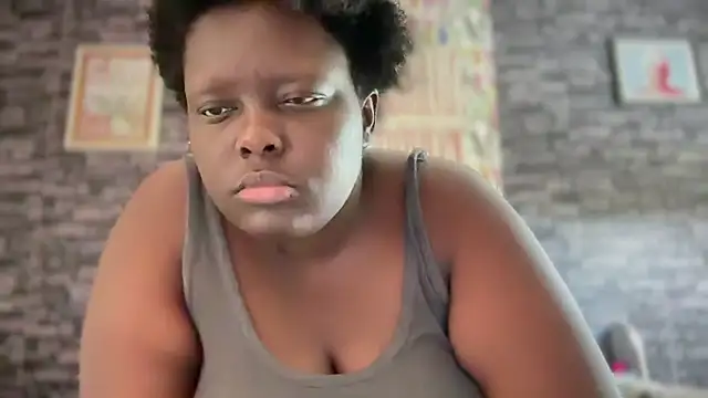 Snapshot of Yagurl__west chatting on October 2025 07:11:01 PM Yagurl west online show from October 2025 07:11:01 PM