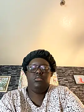 Yagurl  west online show from November 2025 01:27:02 AM