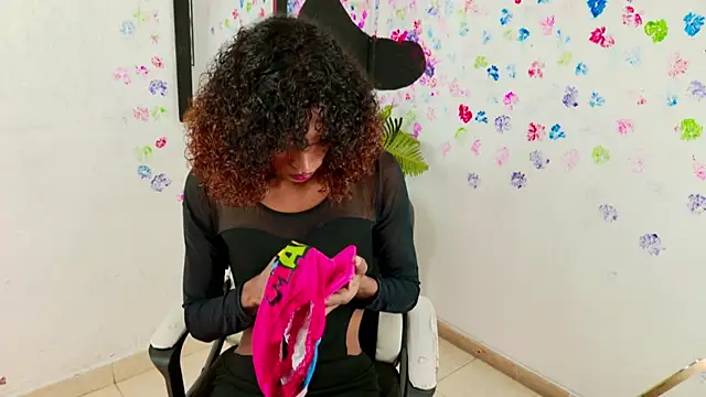 lau sil online show from September 2025 10:48:02 PM