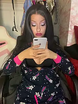 Snapshot of Katalinastarr chatting on December 2024 01:24:01 PM Katalinastarr online show from December 2024 01:24:01 PM