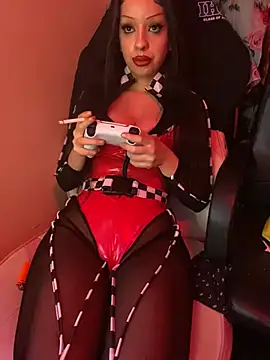 Snapshot of Katalinastarr chatting on December 2024 08:43:01 PM Katalinastarr online show from December 2024 08:43:01 PM