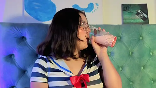 Paola Lyon  online show from March 2026 12:20:02 PM