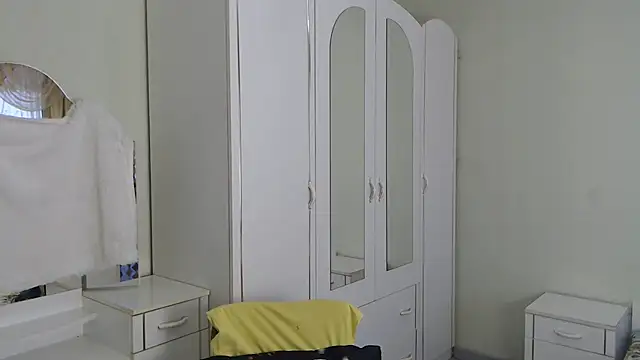 Snapshot of Zoro1999 chatting on March 2025 12:04:02 PM Zoro1999 online show from March 2025 12:04:02 PM