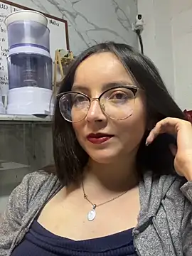 Snapshot of ana_ev chatting on February 2026 06:06:02 AM ana ev online show from February 2026 06:06:02 AM