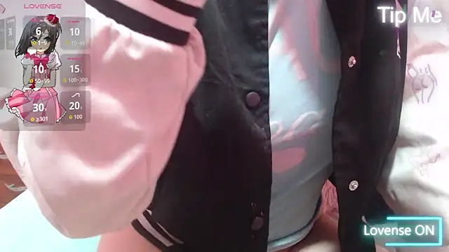 nadescomthxx online show from October 2025 04:57:01 PM