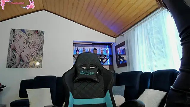 Snapshot of Doll_troy chatting on January 2025 06:21:01 PM Doll troy online show from January 2025 06:21:01 PM