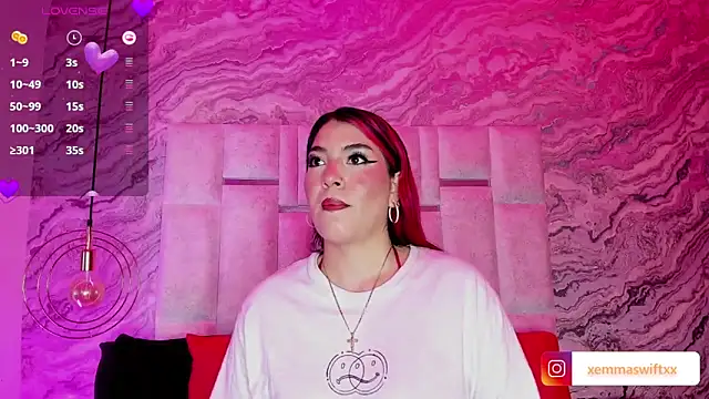 Snapshot of EmmaSwift_ chatting on March 2025 01:47:01 AM EmmaSwift online show from March 2025 01:47:01 AM