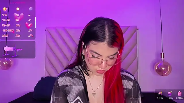 Snapshot of EmmaSwift_ chatting on October 2025 02:36:02 AM EmmaSwift online show from October 2025 02:36:02 AM