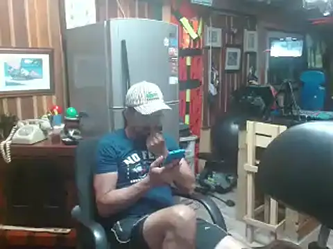 Dr Pocholate84 online show from January 2025 01:15:01 AM