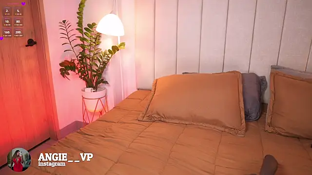 Snapshot of nicoletth18 chatting on November 2025 10:37:02 AM nicoletth18 online show from November 2025 10:37:02 AM