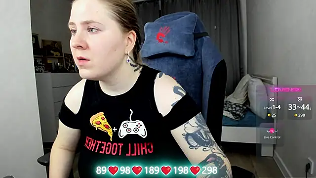 Olivia Munk online show from January 2026 06:54:02 PM