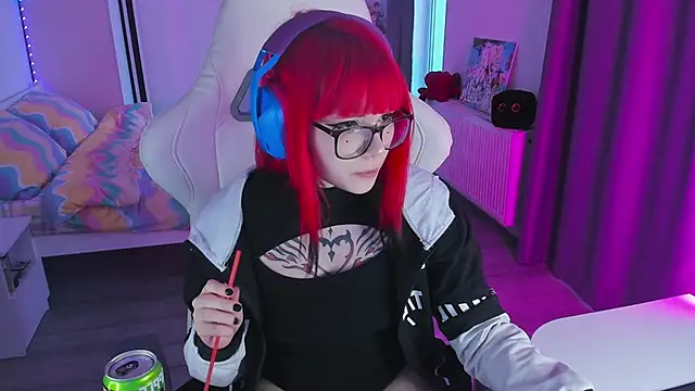 Yumi Youkai online show from February 2025 10:57:01 AM