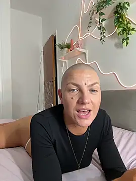 PaulinaSchubert1 online show from March 2026 07:40:01 PM