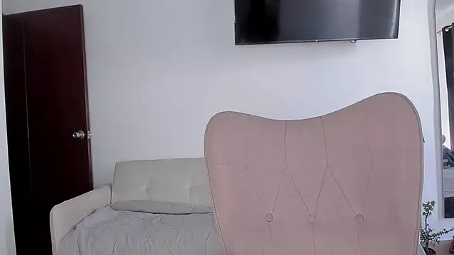 selene king2 online show from April 2026 01:50:02 PM