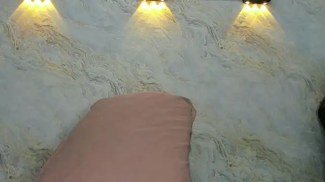 Snapshot of jones_maddy_ chatting on February 2025 12:05:02 PM jones maddy online show from February 2025 12:05:02 PM