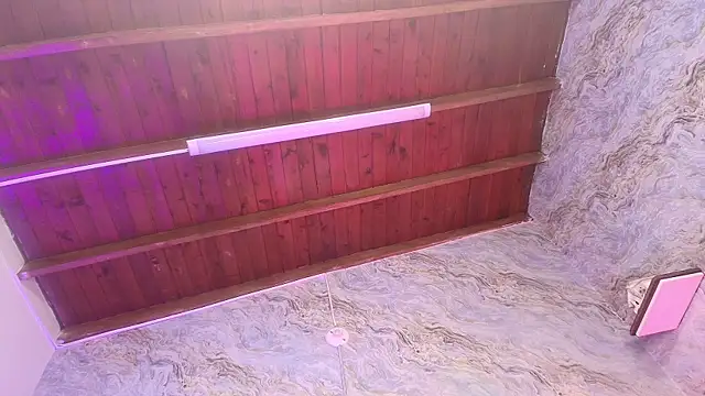 Snapshot of jones_maddy_ chatting on October 2025 12:06:02 PM jones maddy online show from October 2025 12:06:02 PM