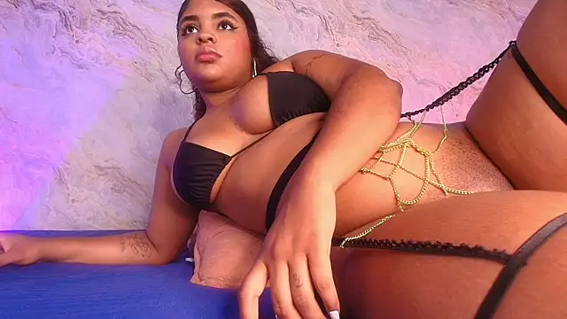 Snapshot of jones_maddy_ chatting on November 2025 11:56:02 AM jones maddy online show from November 2025 11:56:02 AM