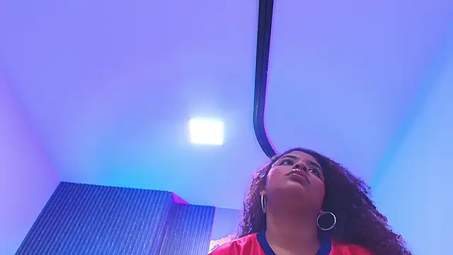 Snapshot of jones_maddy_ chatting on December 2025 11:52:02 AM jones maddy online show from December 2025 11:52:02 AM