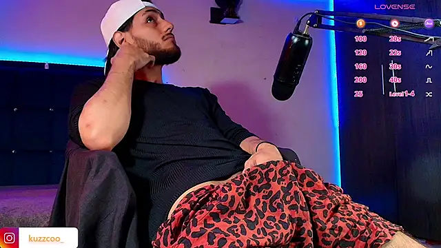 kuzzcoo online show from November 2025 02:41:02 PM