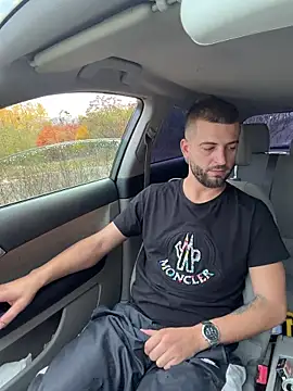 ElChapoGuzman95 online show from October 2025 05:22:01 AM