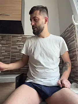 ElChapoGuzman95 online show from February 2026 06:51:01 AM