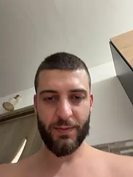 ElChapoGuzman95 online show from February 2026 08:04:02 PM