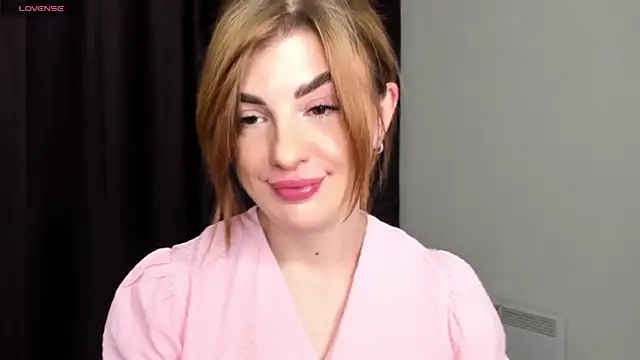  comefeelme  online show from January 2025 04:28:01 PM