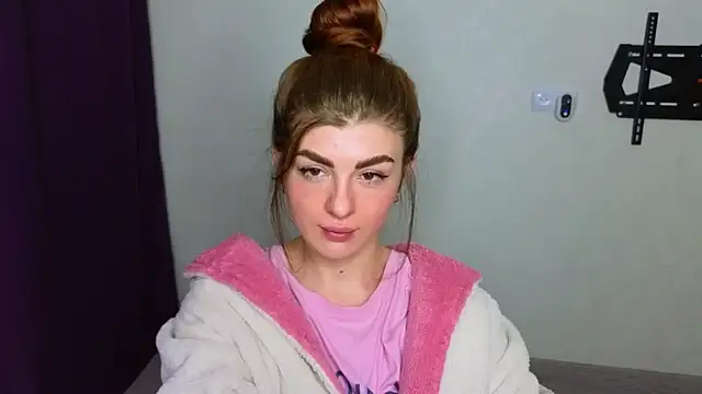  comefeelme  online show from February 2025 03:06:01 AM