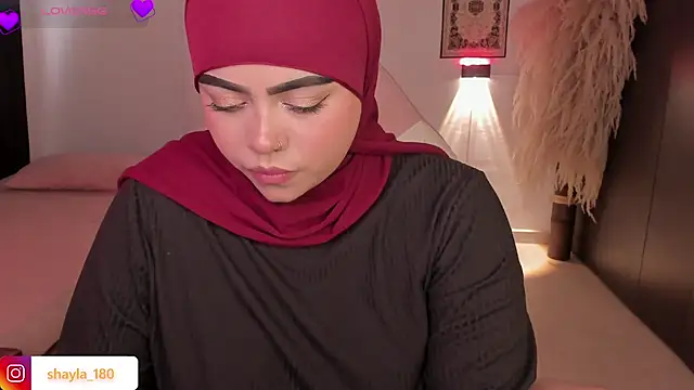 shayla 18 online show from December 2025 08:49:02 PM