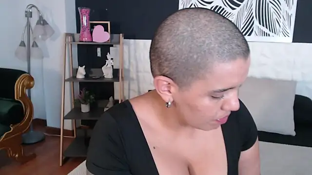 Snapshot of WildyTemping chatting on February 2025 07:32:02 PM WildyTemping online show from February 2025 07:32:02 PM