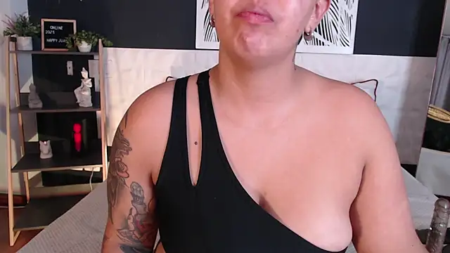 Snapshot of WildyTemping chatting on March 2025 07:25:01 PM WildyTemping online show from March 2025 07:25:01 PM