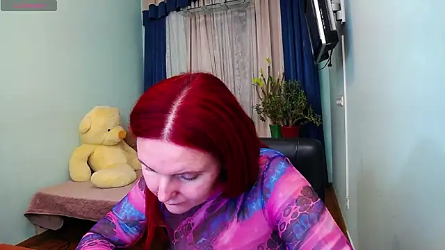 Snapshot of NikaLee chatting on December 2024 07:10:01 AM NikaLee online show from December 2024 07:10:01 AM
