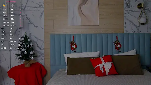 Snapshot of CarolReeves chatting on December 2025 04:47:01 PM CarolReeves online show from December 2025 04:47:01 PM