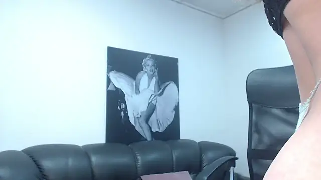 Snapshot of camilleDiaz16 chatting on December 2025 08:25:02 PM camilleDiaz16 online show from December 2025 08:25:02 PM